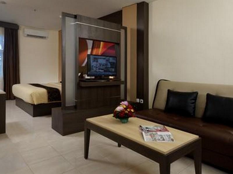 D'Arcici Hotel Cempaka Putih Джакарта Экстерьер фото